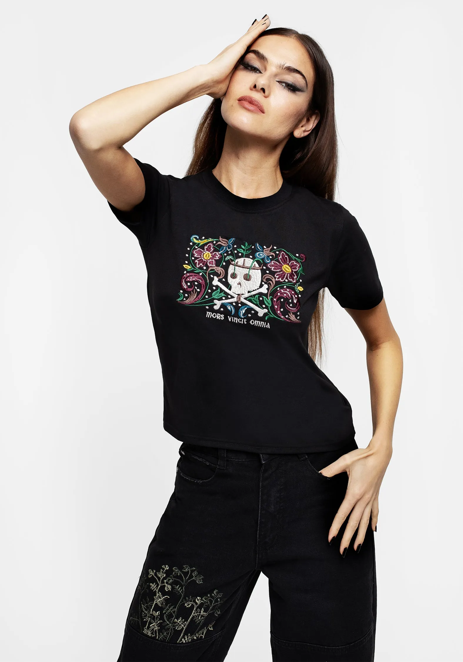 Death Conquers All Floral Skull Embroidered Graphic Crop Tee