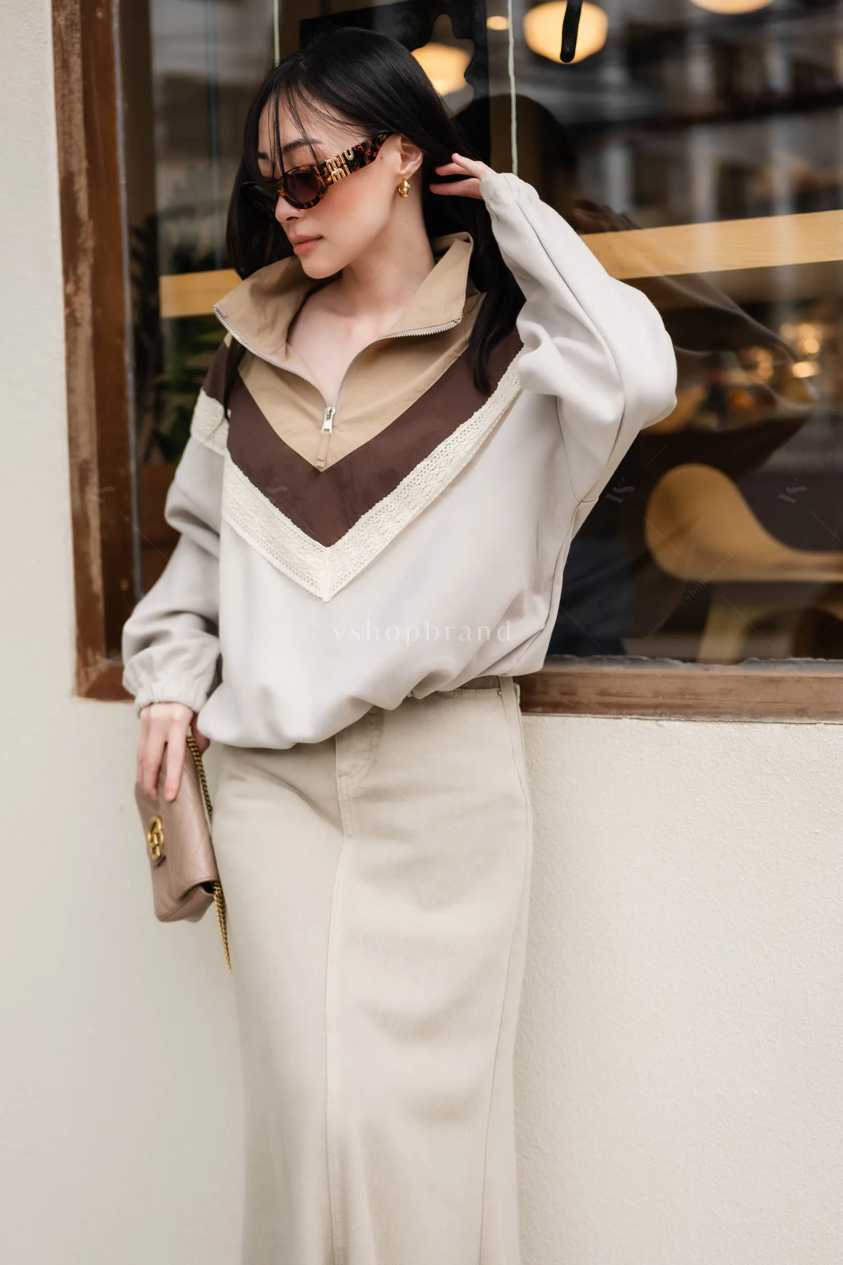 The Trianna sweatshirt beige